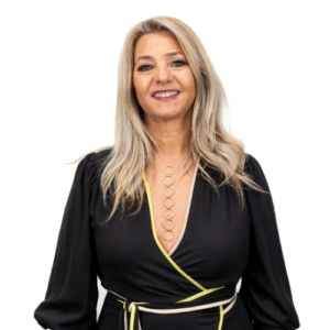 Emília Dias Direção Executiva