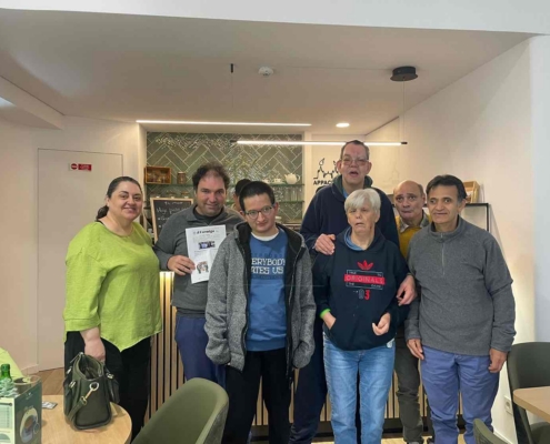 Entrega da 12ª edição do jornal "A Formiga"