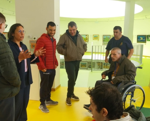Visita ao Museu de Arte Naïf