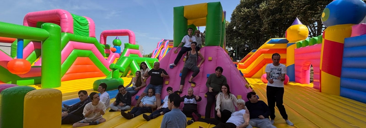 Inclusão e Diversão no Maior Insuflável da Europa