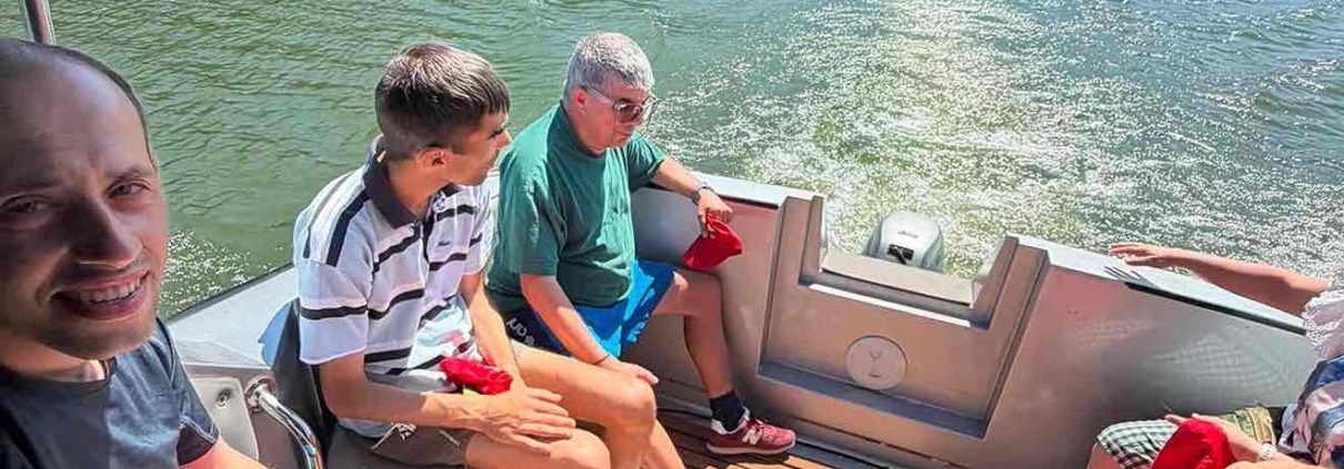 Passeio de barco na Barragem de Fagilde