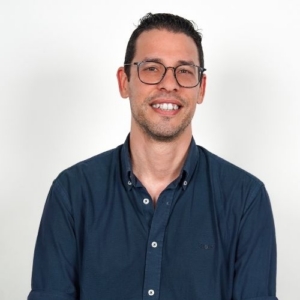 Dr. Nelson Santos