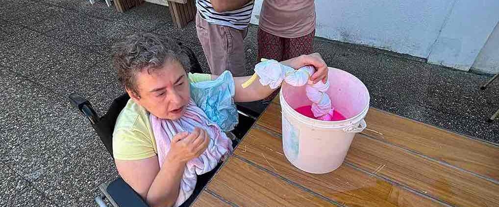 Atividade Tie-Dye