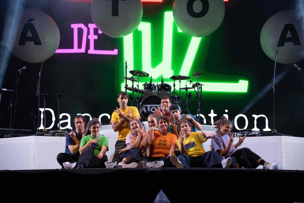 O grupo Ponto de Luz voltou a brilhar no palco da Feira de São Mateus!