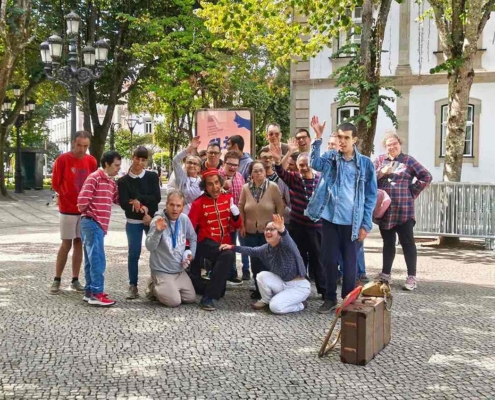 Outono Quente: Caminhos do Bosque e Sr. Silva Groom